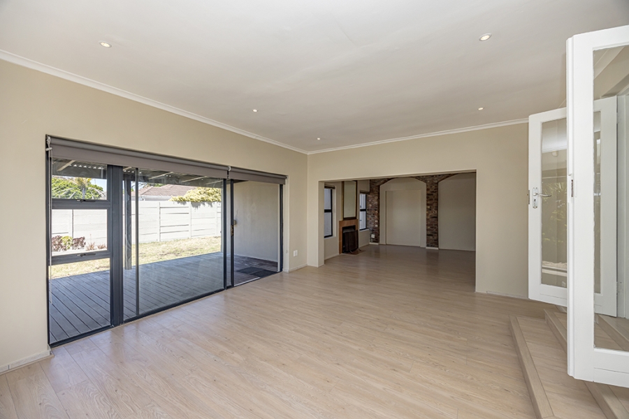 4 Bedroom Property for Sale in Blouberg Sands Western Cape